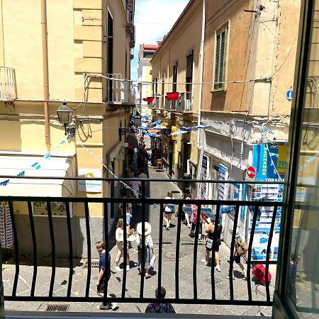Casa Loren In The Heart Of Sorrento Bagian luar foto
